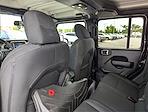 2021 Jeep Gladiator Crew Cab 4x4 Pickup for sale #L605372 - photo 18