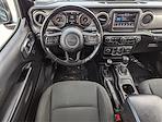 2021 Jeep Gladiator Crew Cab 4x4 Pickup for sale #L605372 - photo 19