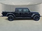 2021 Jeep Gladiator Crew Cab 4x4 Pickup for sale #L605372 - photo 4