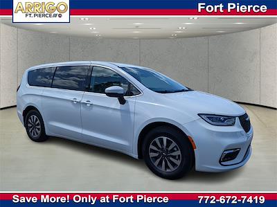 2023 Chrysler Pacifica FWD Minivan for sale #R558985 - photo 1
