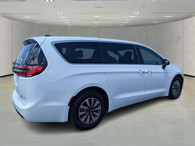 2023 Chrysler Pacifica FWD Minivan for sale #R558985 - photo 2