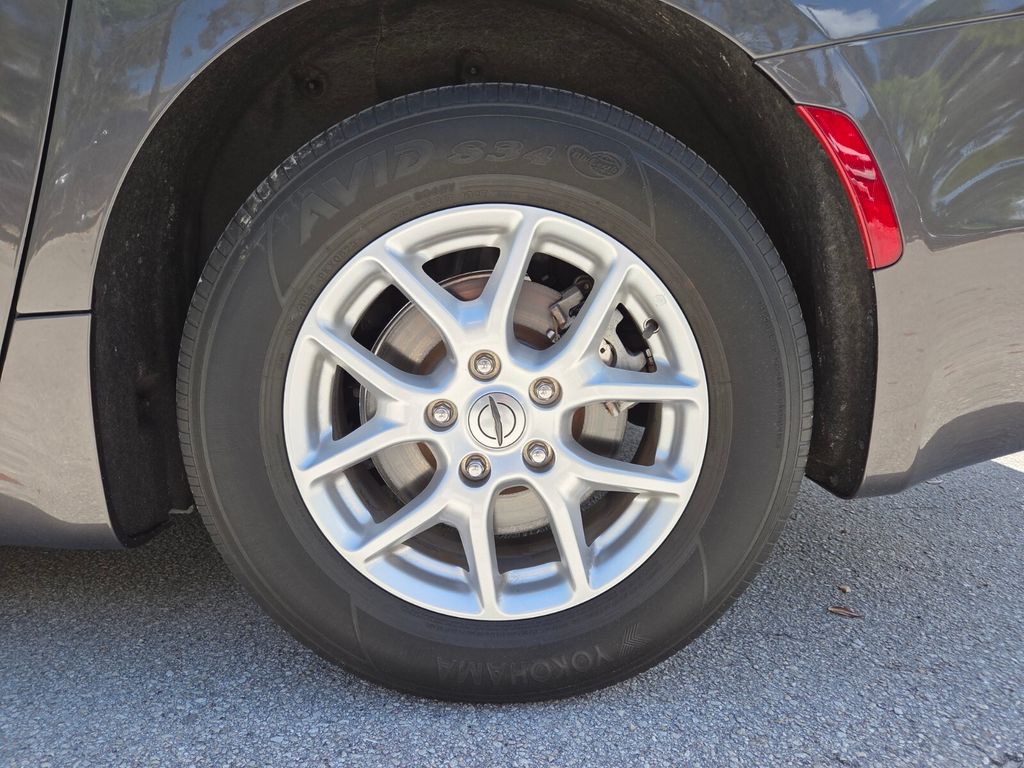 Used 2023 Chrysler Pacifica - photo 18