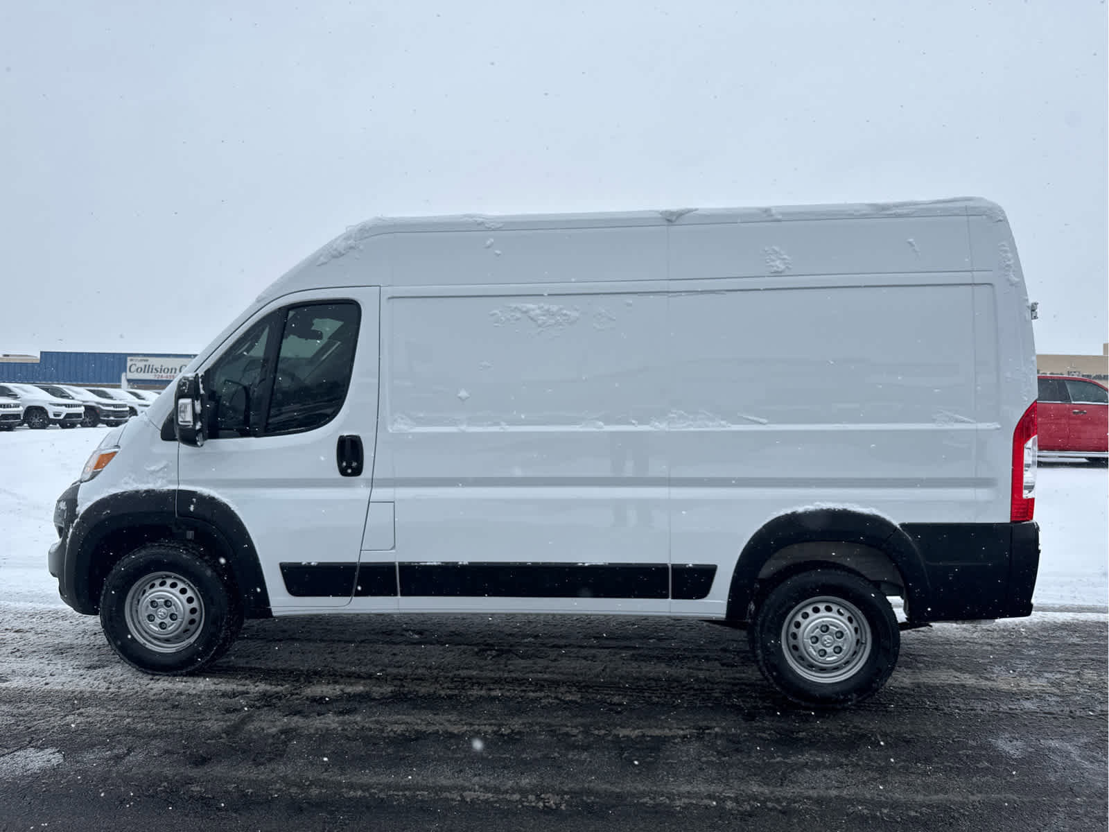 Used 2024 Ram ProMaster 2500 - photo 7