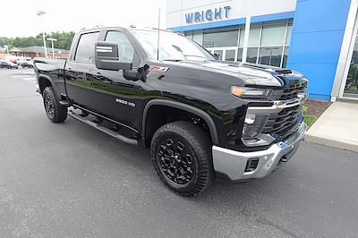 New 2025 Chevrolet Silverado 3500 LT Crew Cab 4WD Pickup for sale #A25T103 - photo 1