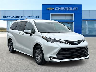 Used 2024 Toyota Sienna XLE Minivan for sale #UM193167 - photo 1