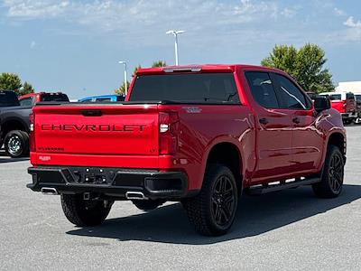 Used 2022 Chevrolet Silverado 1500 LT Crew Cab for sale #UM213034 - photo 2