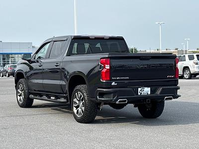 2022 Chevrolet Silverado 1500 Crew Cab 4WD Pickup for sale #UM577651 - photo 2