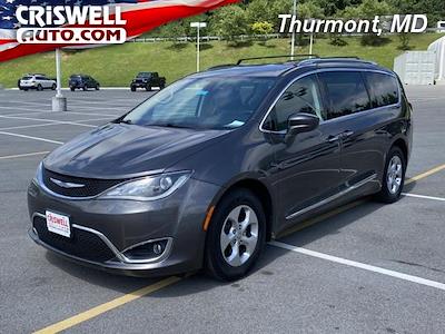 2017 Chrysler Pacifica FWD Minivan for sale #Q250394A - photo 1
