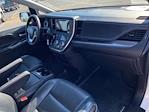 2017 Toyota Sienna FWD Minivan for sale #Q250507A - photo 22