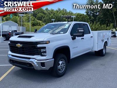 New 2025 Chevrolet Silverado 3500 Crew Cab 4WD Reading SLU108-DW 9' Service Truck for sale #Q250563 - photo 1