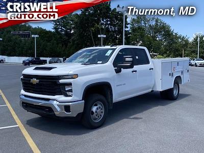 New 2025 Chevrolet Silverado 3500 Crew Cab 4WD Reading SLU108-DW 9' Service Truck for sale #Q250564 - photo 1