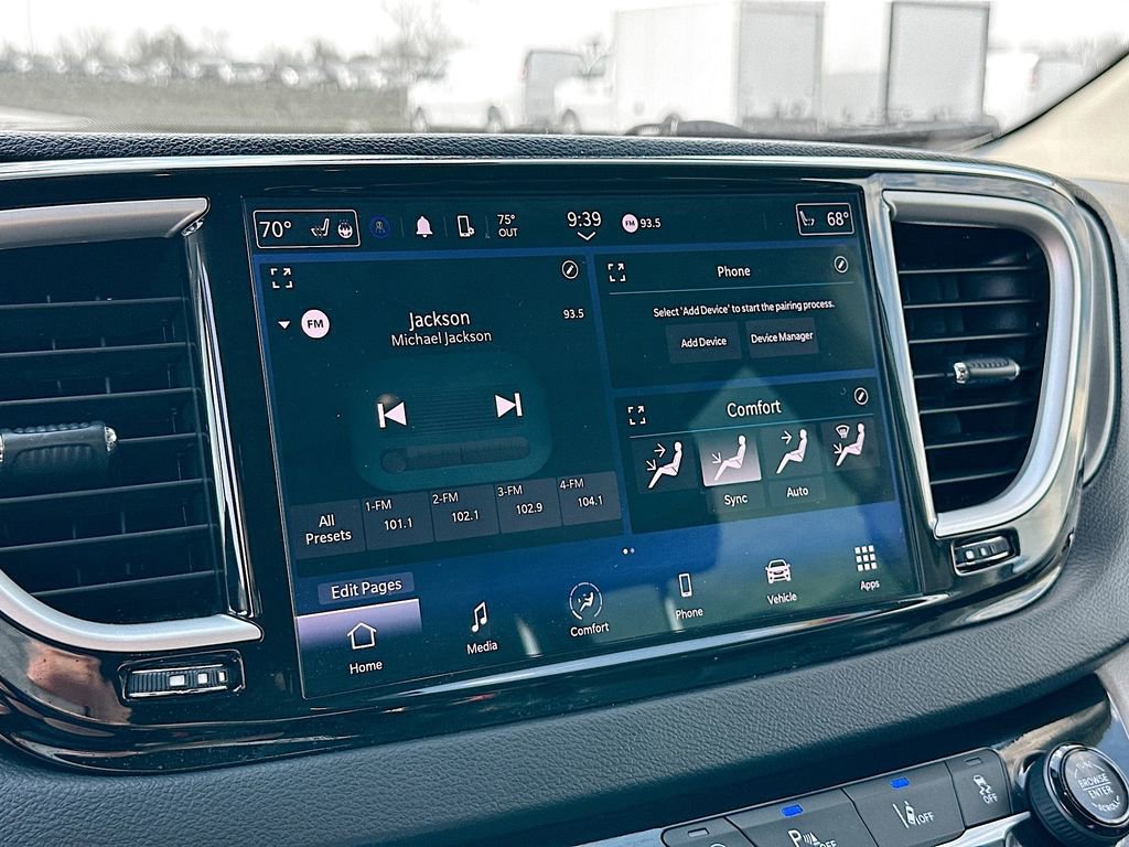 Used 2024 Chrysler Pacifica - photo 22