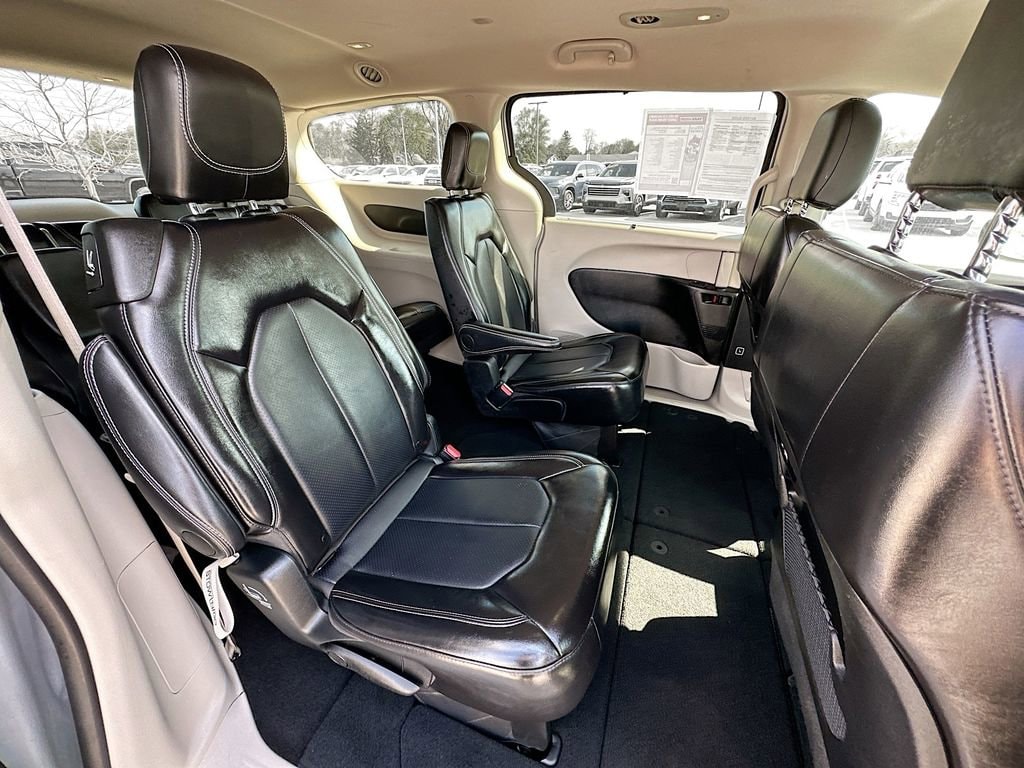 Used 2024 Chrysler Pacifica - photo 37