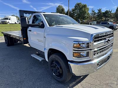 New 2024 Chevrolet Silverado 6500 Regular Cab 18' 5" Knapheide Steel Flatbed Truck for sale #12243630 - photo 1