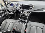 Used 2024 Chrysler Pacifica Limited Minivan for sale #12252096 - photo 19
