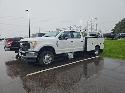 2017 Ford F-350 Crew Cab DRW 4x4 Cab Chassis for sale #12253221 - photo 1