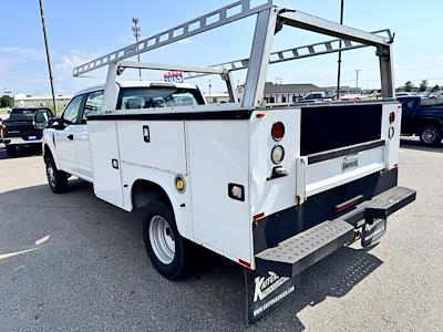 2017 Ford F-350 Crew Cab DRW 4x4 Knapheide Service Truck for sale #12253221 - photo 2