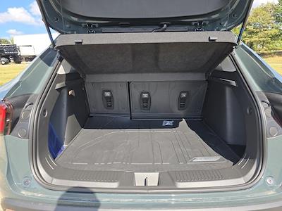 2025 Chevrolet Trax FWD SUV for sale #12253640 - photo 2