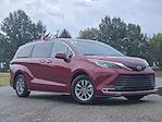 Used 2022 Toyota Sienna XLE AWD Minivan for sale #12254186 - photo 4