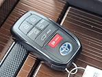 Used 2022 Toyota Sienna XLE AWD Minivan for sale #12254186 - photo 35