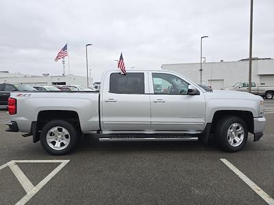 Used 2018 Chevrolet Silverado 1500 LT Crew Cab for sale #12261221 - photo 2