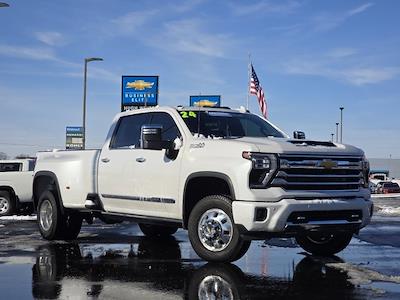 2024 Chevrolet Silverado 3500 Crew Cab 4WD Pickup for sale #15616450 - photo 2