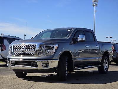 Used 2018 Nissan Titan SL Crew Cab 4x4 Pickup for sale #15614840 - photo 1