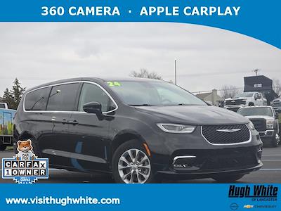 Used 2024 Chrysler Pacifica Touring L Minivan for sale #35546951 - photo 1