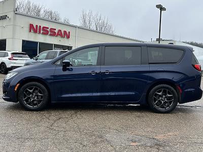 Used 2019 Chrysler Pacifica - photo 1