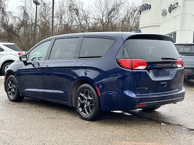 Used 2019 Chrysler Pacifica - photo 1