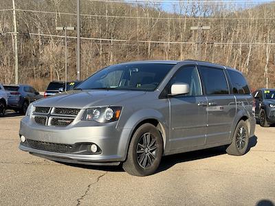 Used 2017 Dodge Grand Caravan - photo 1