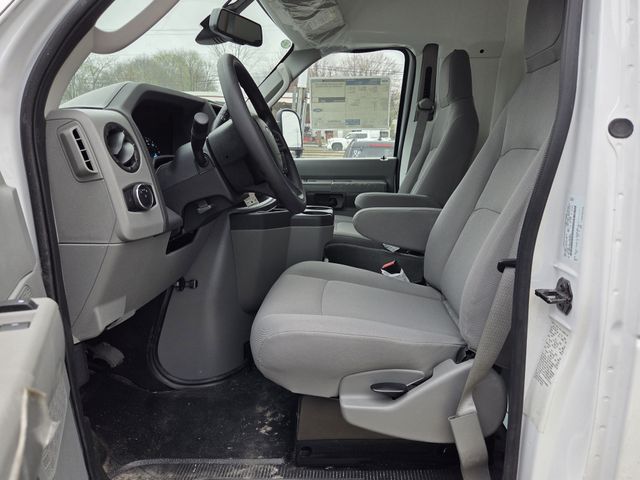 New 2027 Ford E-350 - photo 12
