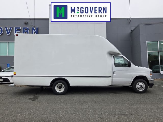 New 2027 Ford E-350 - photo 10