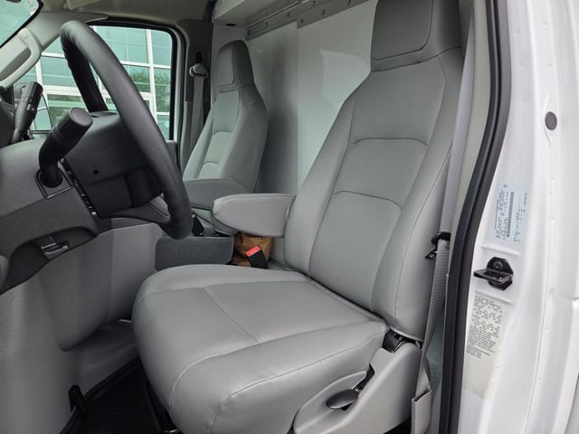 New 2026 Ford E-350 - photo 14