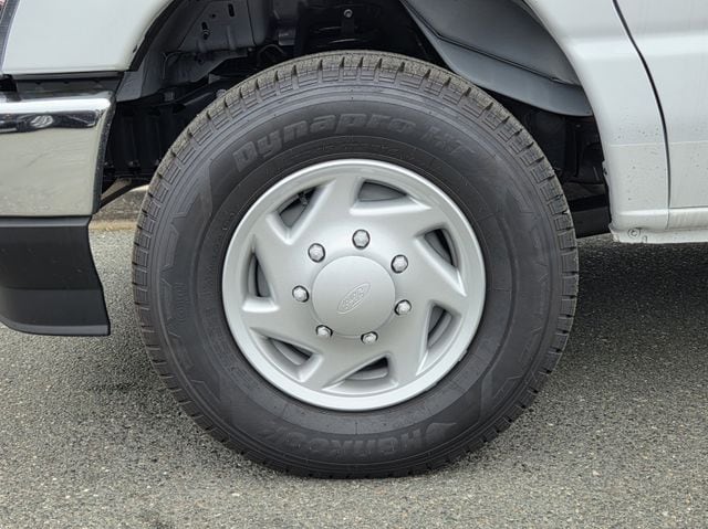 New 2026 Ford E-350 - photo 29