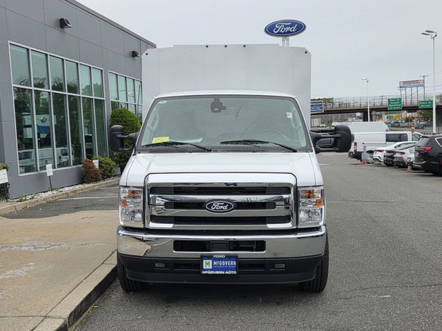New 2026 Ford E-350 - photo 7