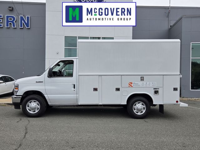 New 2026 Ford E-350 - photo 9