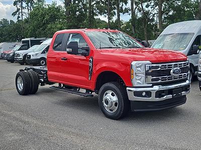 New 2025 Ford F-350 Super Cab 4WD Cab Chassis for sale #25F310 - photo 1