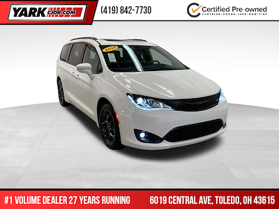 Used 2020 Chrysler Pacifica Limited FWD Minivan for sale #J221370A - photo 1