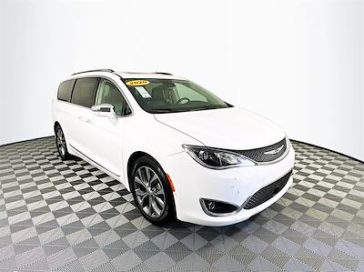 Used 2020 Chrysler Pacifica Limited FWD Minivan for sale #J240022A - photo 1