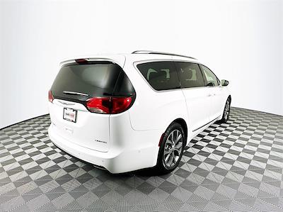 Used 2020 Chrysler Pacifica Limited FWD Minivan for sale #J240022A - photo 2