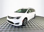 Used 2020 Chrysler Pacifica Limited FWD Minivan for sale #J240022A - photo 3