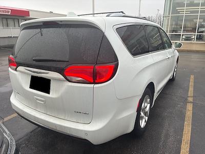 2020 Chrysler Pacifica FWD Minivan for sale #J250990A - photo 2