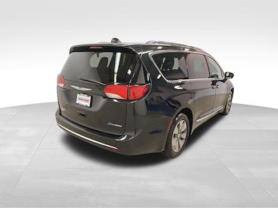 Used 2018 Chrysler Pacifica Hybrid Limited FWD Minivan for sale #JP31584 - photo 2