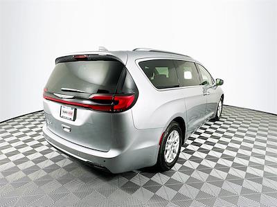 Used 2021 Chrysler Pacifica Touring L FWD Minivan for sale #JP32094 - photo 2