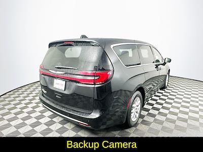2023 Chrysler Pacifica FWD Minivan for sale #JP34647 - photo 2