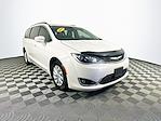 2017 Chrysler Pacifica FWD Minivan for sale #JP34819A - photo 4