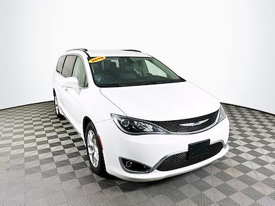 Used 2018 Chrysler Pacifica Touring L Minivan for sale #JP35438A - photo 2