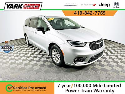 Used 2024 Chrysler Pacifica Touring L Minivan for sale #JP35476 - photo 1