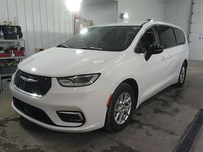 Used 2024 Chrysler Pacifica Touring L Minivan for sale #JP35602 - photo 2
